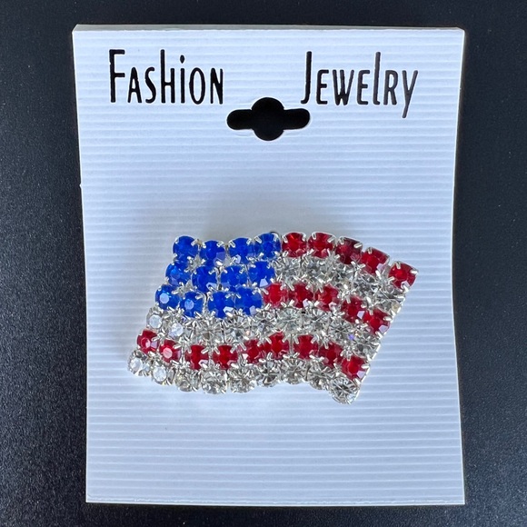 🚨3 for $16🚨 USA Flag Rhinestone Brooch - Picture 1 of 4